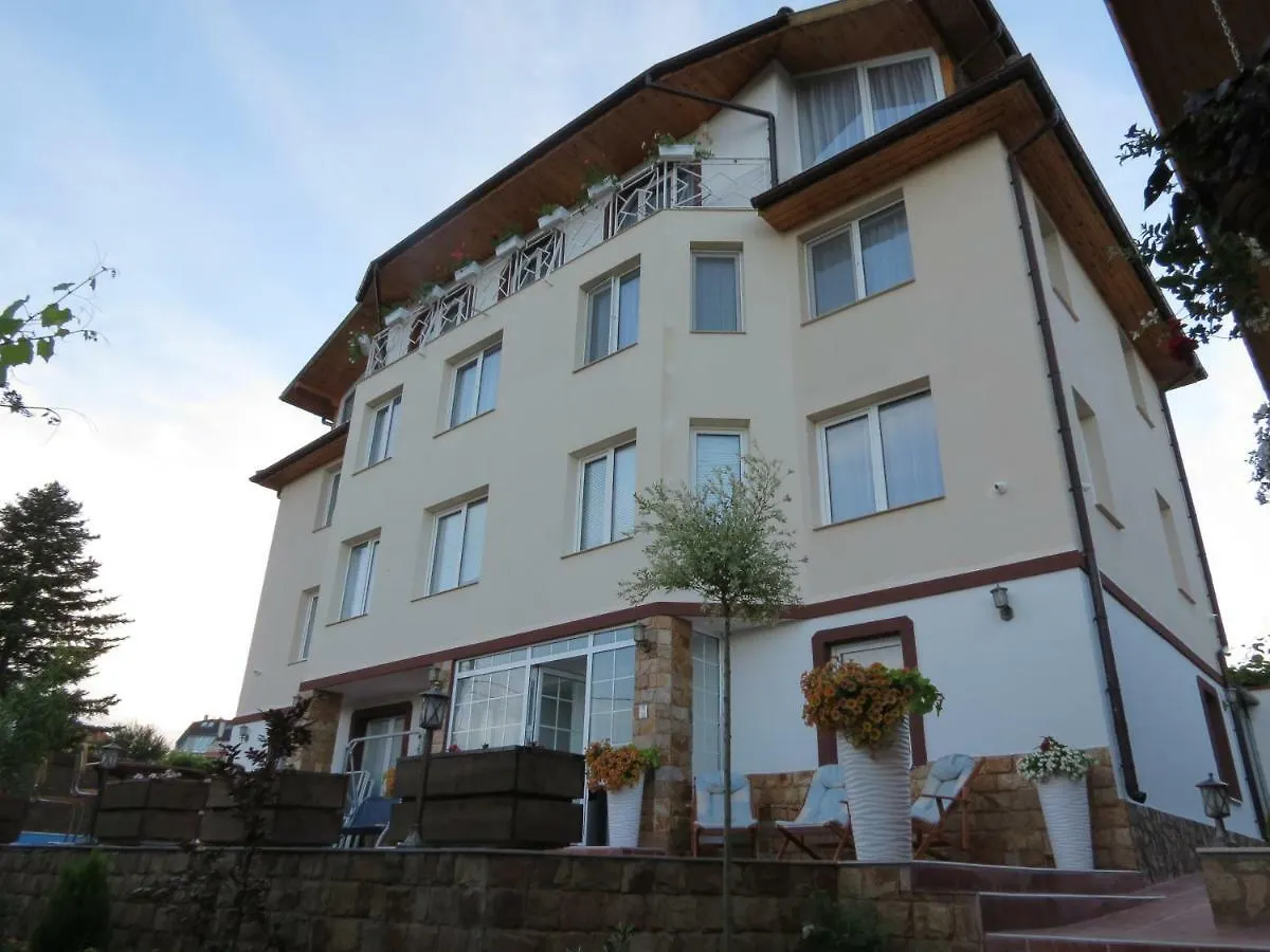 Aurora Guest House Golden Sands